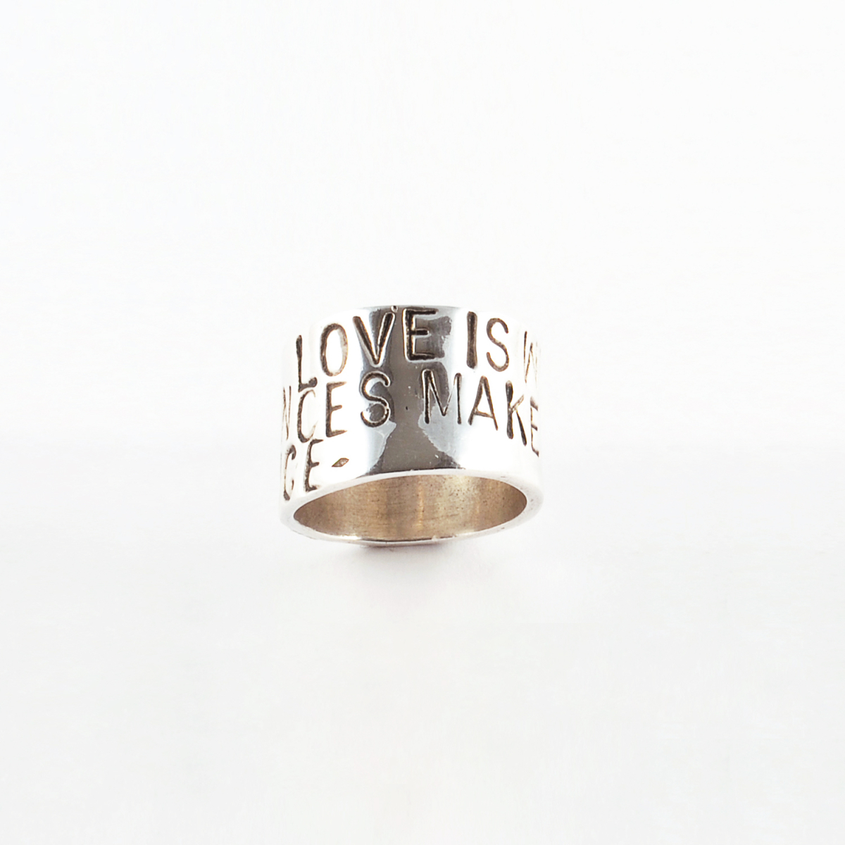 Photo de love is when...man large ring